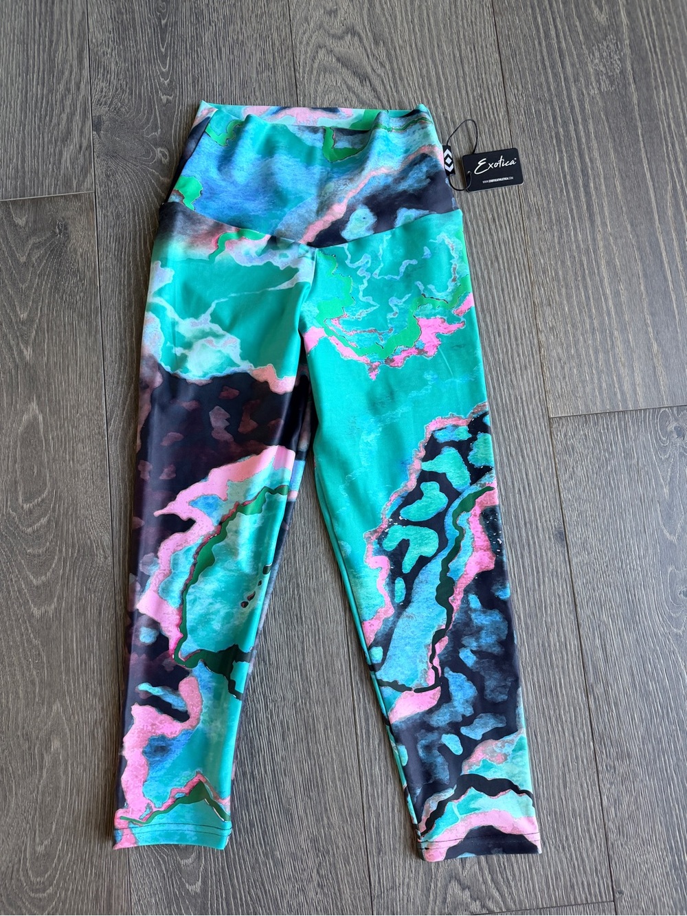 Exotica Kintsugi Green Performance High Waisted Capri Leggings Size Small